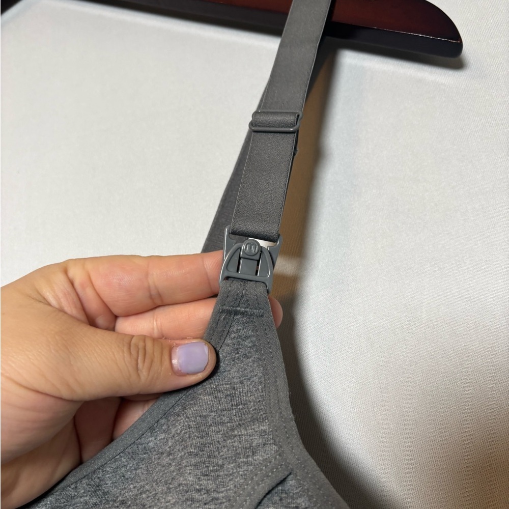 Momcozy Womens Nursing Pumping Bra Large Gray Adjustable Strap Back Stretch NEW - Picture 5 of 7